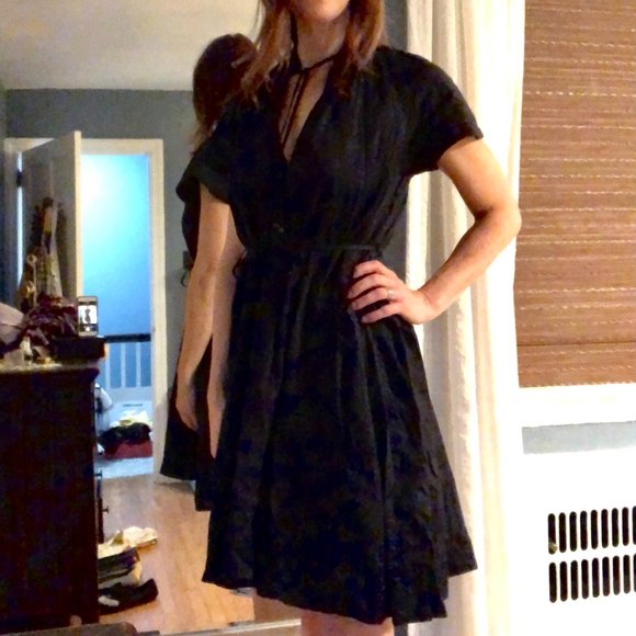 French Connection Dresses & Skirts - French Connection Black Sheath Dress w. Ties - EUC